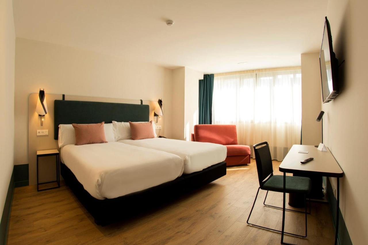 Hotel Plaza De La Paz Haro Kültér fotó