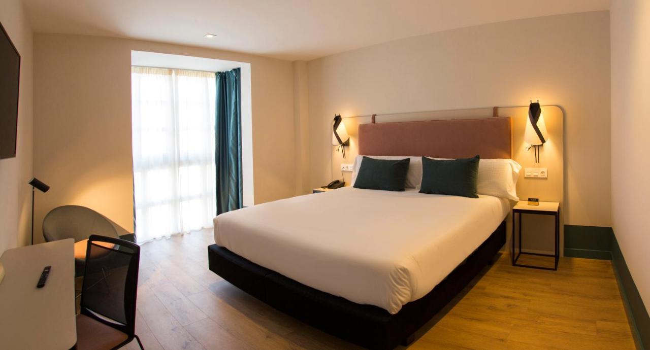 Hotel Plaza De La Paz Haro Kültér fotó